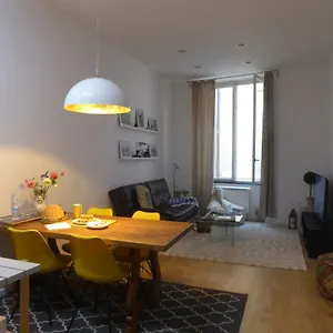 Covo Giulia , Genova Italia